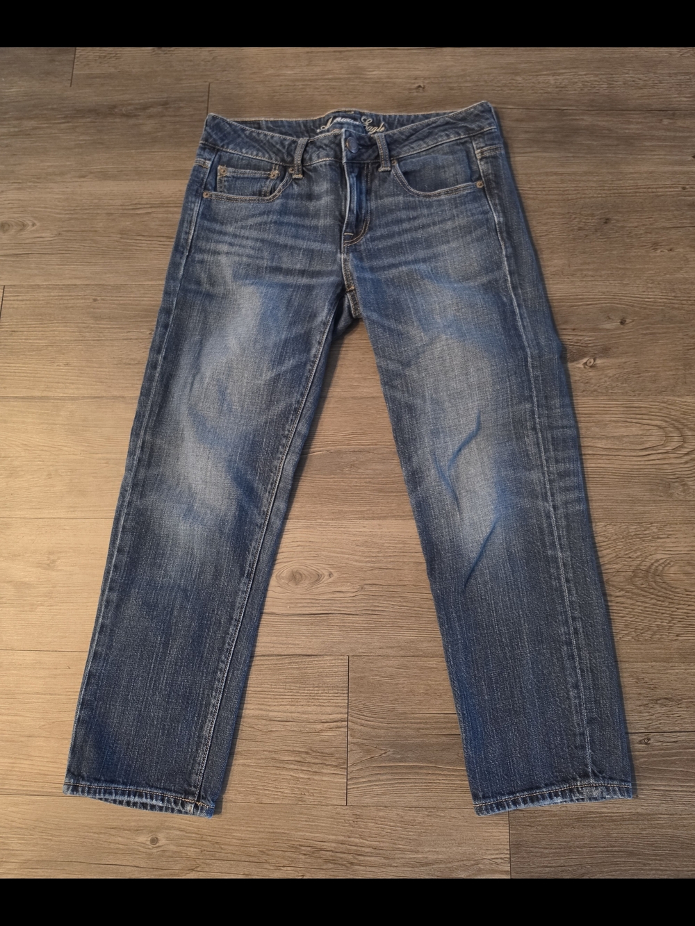 American Eagle Outfitters Faded Blue Cropped Straight Jeans